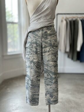 Official U.S. Air Force Camouflage Pants - Women’s 8 Rare retired camo pattern